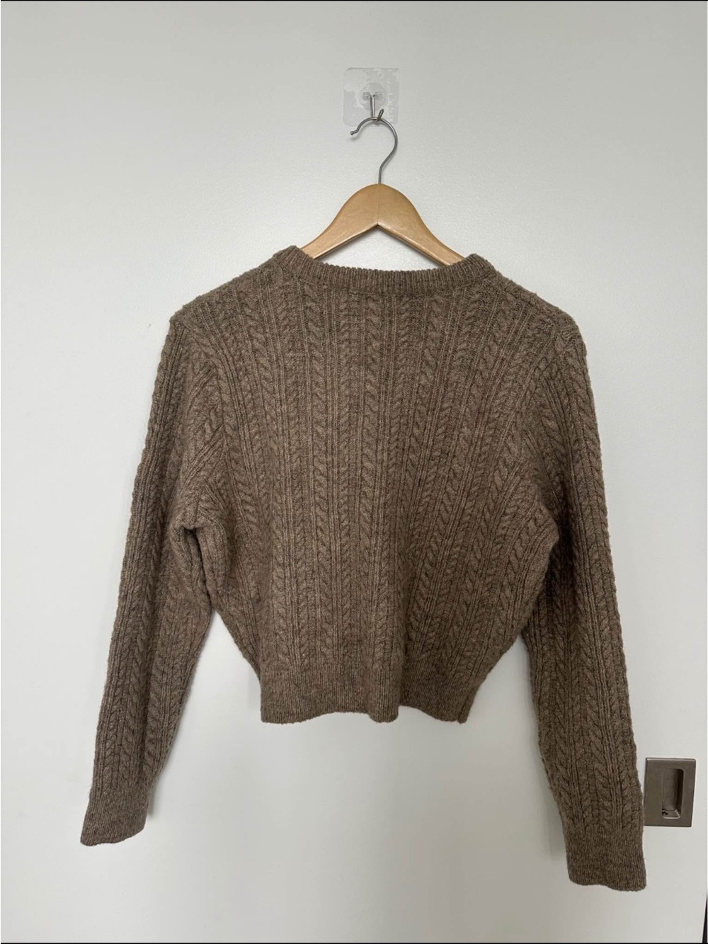 Brown taupe cable knit cardigan - Picture 2 of 2